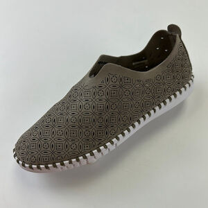 Grunland taupe perforated slip on Slip-On Casual womens shoes Size 37